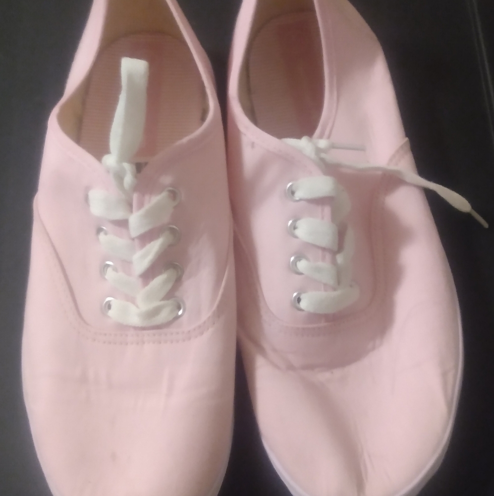 Pink shoes